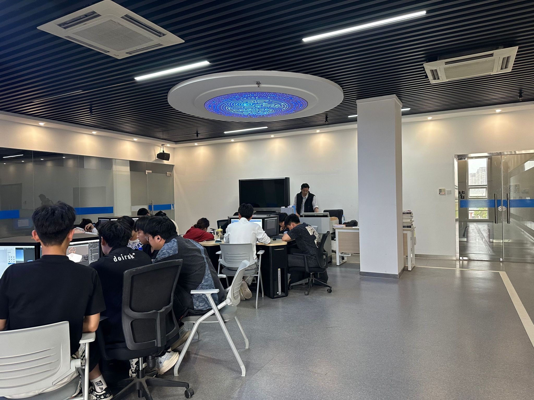 2138cn太阳集团古天乐技能竞赛及科技创新节系列活动