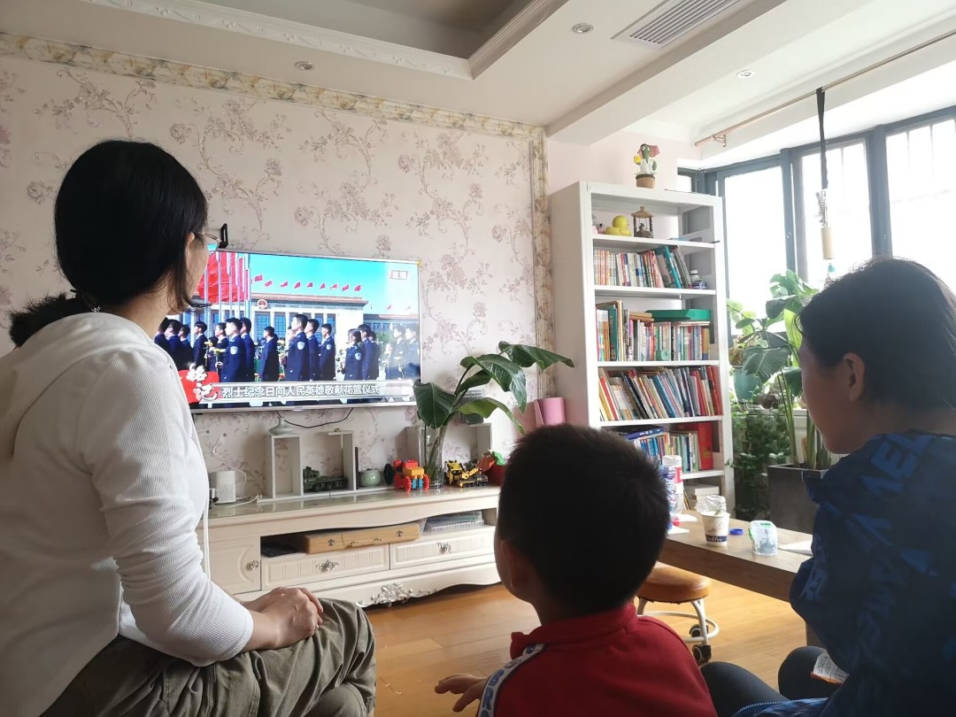 安庆云.jpg 安庆云.jpg