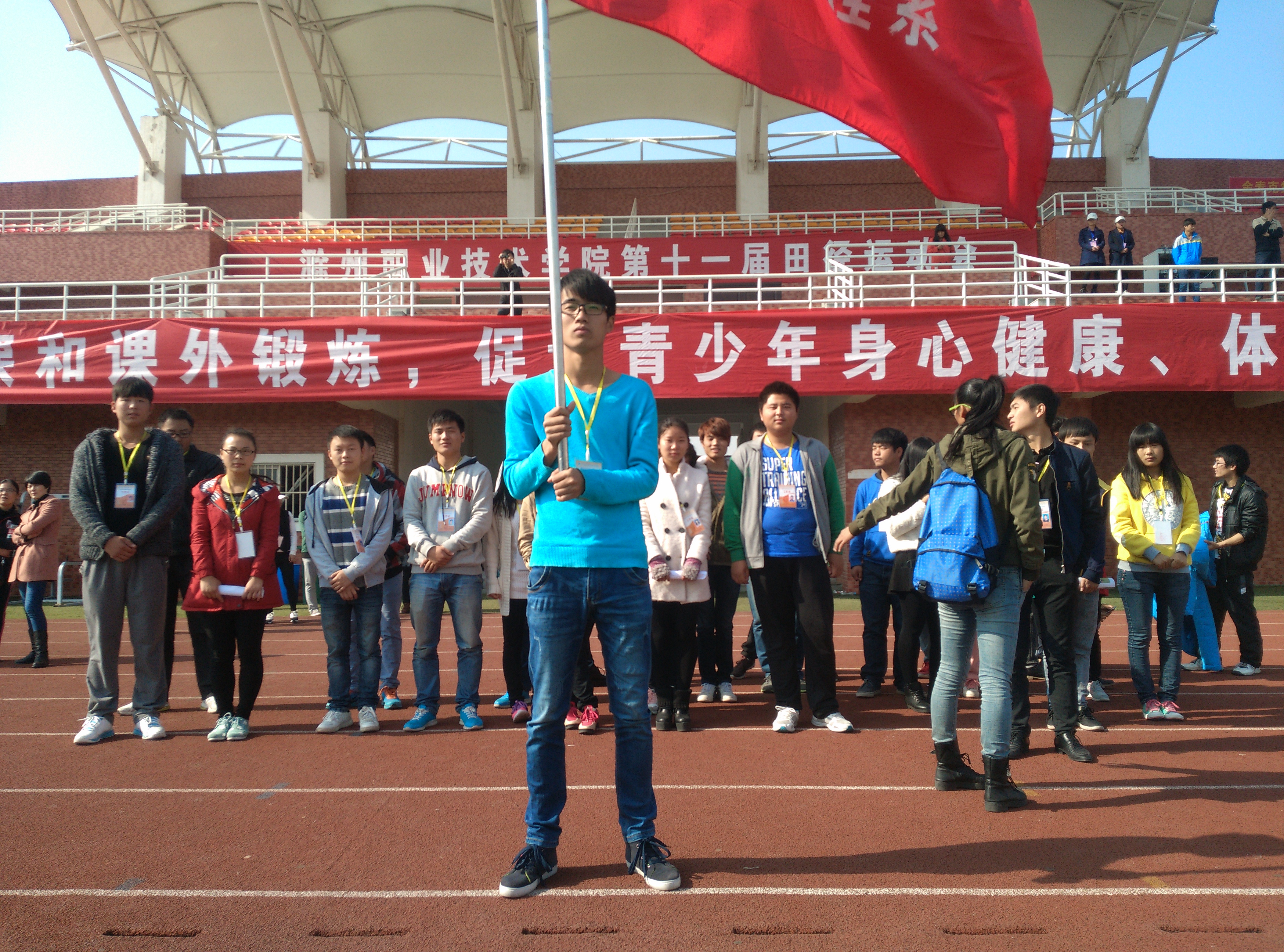 那些你不知道的 致2138cn太阳集团古天乐运动会的幕后工作者