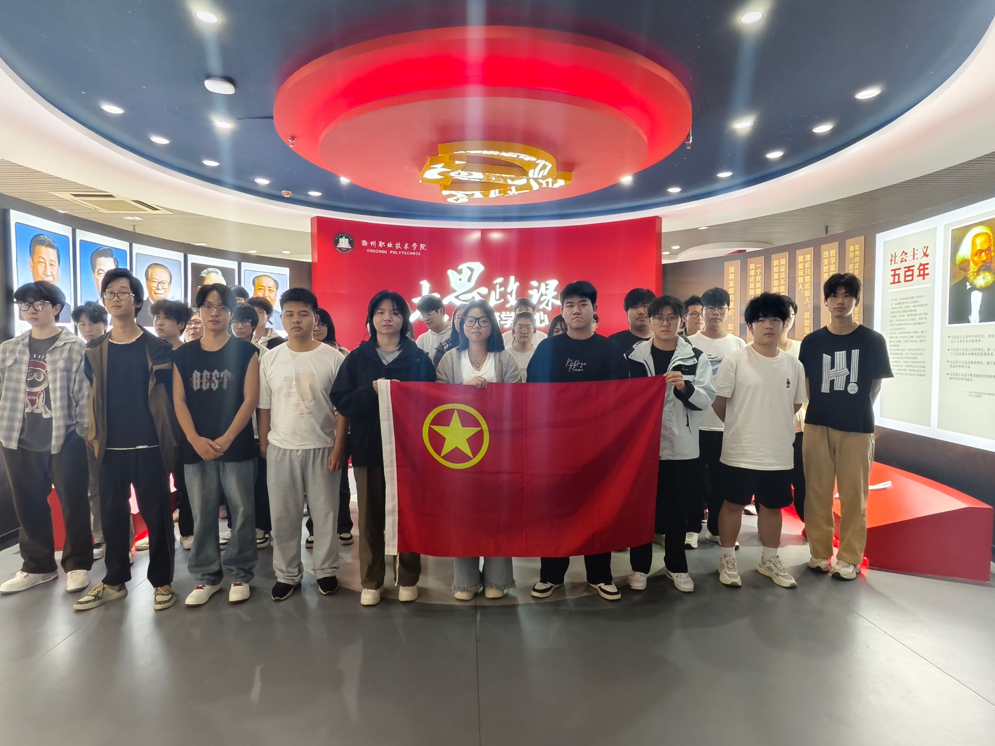 信息工程学院:劳动致敬五一,青春献礼五四