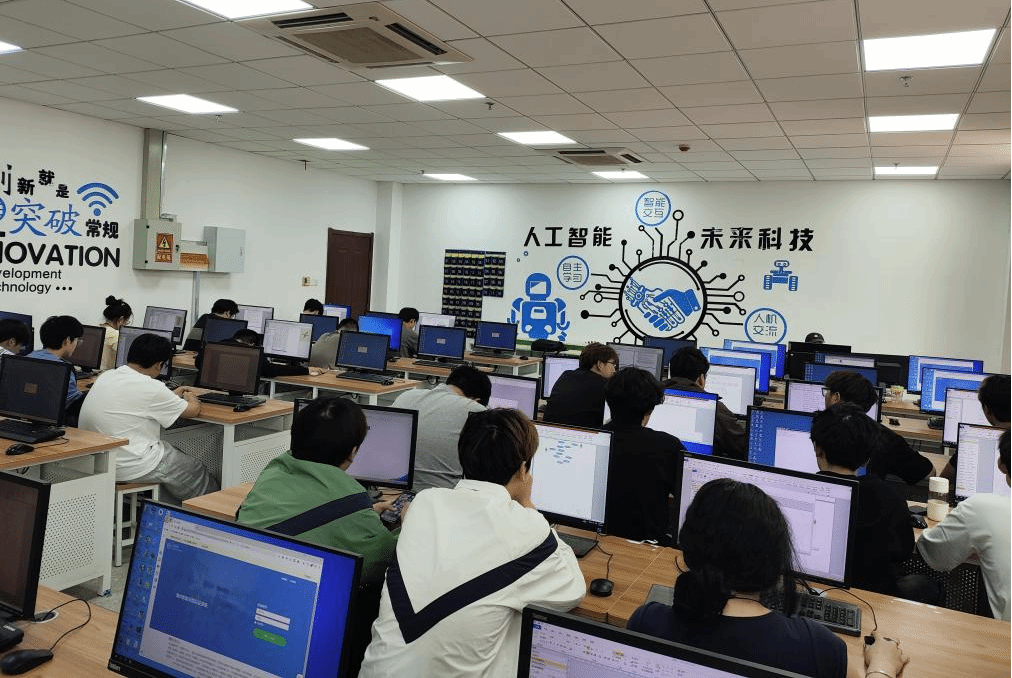 校第十一届学生技能竞赛系列报道之“区块链应用技术”赛项