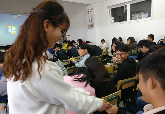 信息工程系开展艾滋病同伴教育培训
