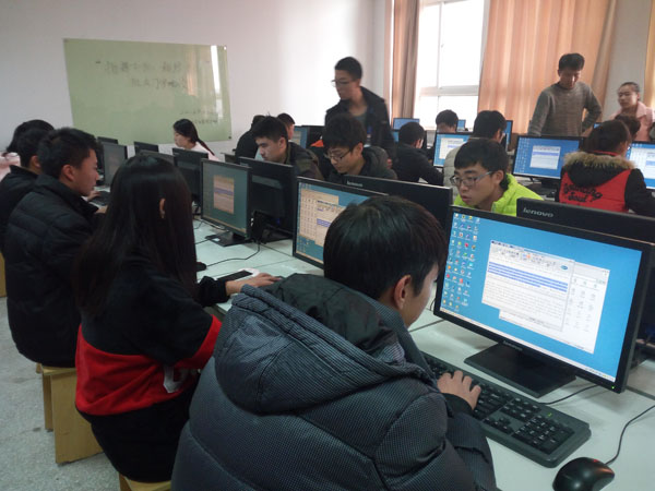 信息工程系举办“指舞飞扬,超越自我”打字比赛