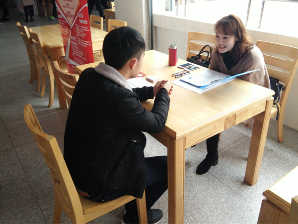 学院代有人才出,信息系学子再闯双选会 ——2017届毕业生二轮双选洽谈会